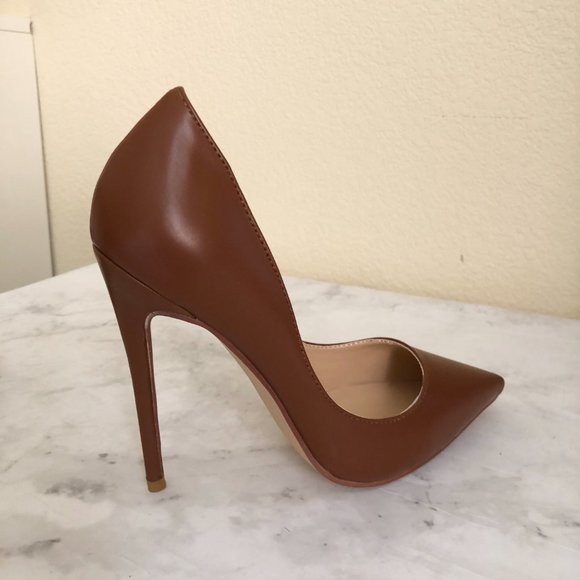 SOLD❤️ Size 5.5 Brown PU High Heel Pump - Picture 5 of 7